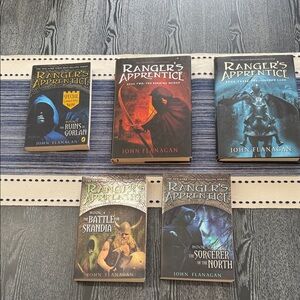Ranger's Apprentice Book Set By John Flanagan-Books 1-5